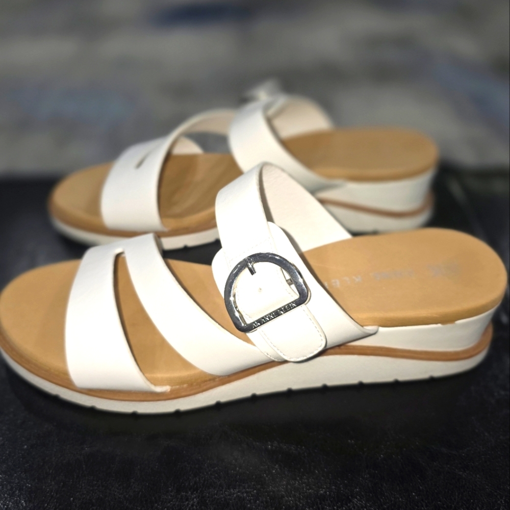 Anne Klein Slip-On Buckle Accent Sandal Slides w Slight Wedge- Size 9.5 White